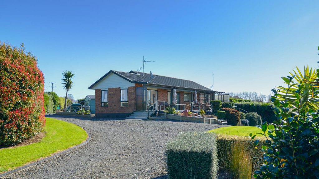 Paradise Found - 459 Grahams Beach Road - SOLD August 2017