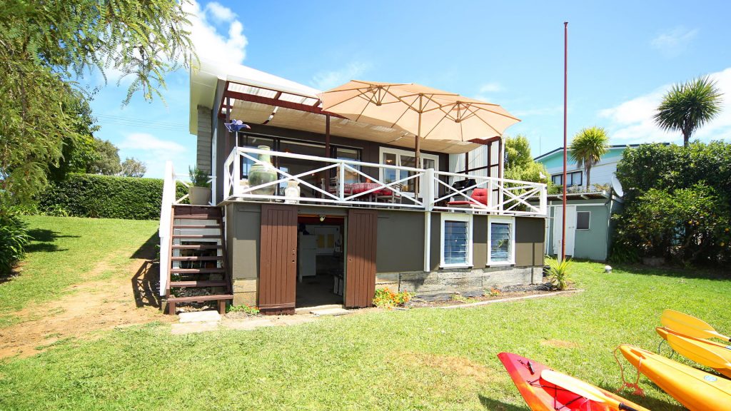 The Classic Kiwi Bach - 491 Matakawau Road - SOLD December 2016